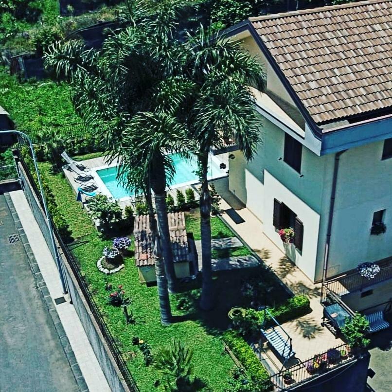 Casa Vacanze Etna Cocus Santa Venerina Exterior foto
